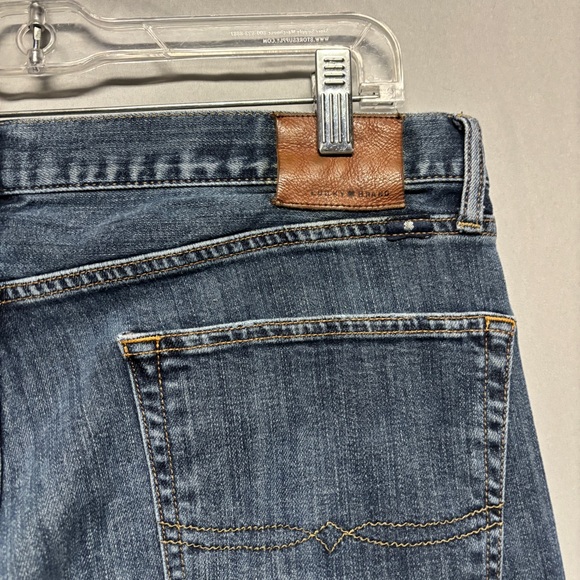 Lucky Brand Men's Denim Vintage Straight Jeans - Picture 4 of 8